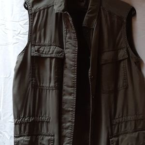 Button down  vest